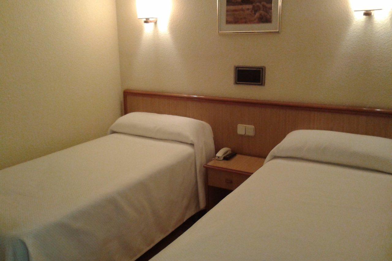 Hotel Villa De Canfranc Buitenkant foto